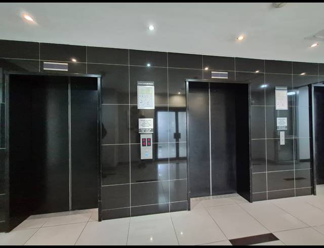 389M² RETAIL TO LET IN ROSEBANK